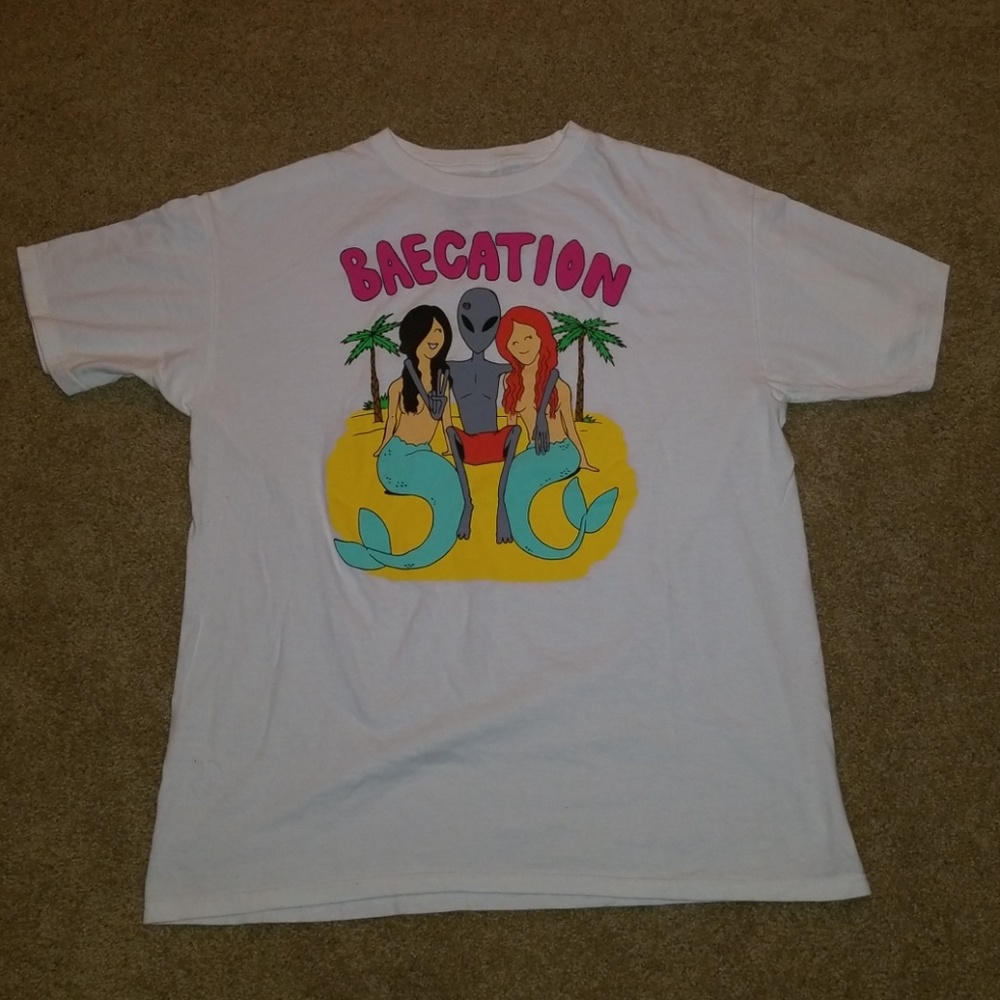 Baecation T-shirt